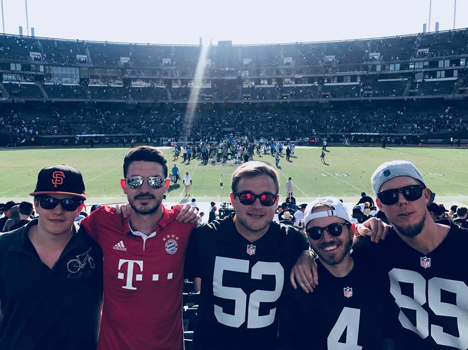 23666747_10159659724755626_1626822084_n